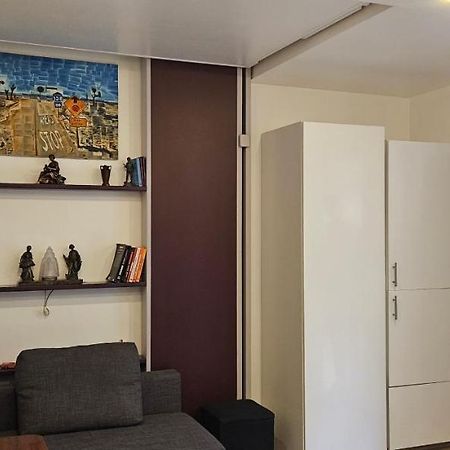 Studio 22M2 A Ivry/Seine-A 200 Metres De Paris. Proche Metro 7 Exterior foto